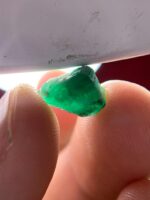 4.75ct Swat Emerald Crystal – Untreated & Naturally Stunning - Image 8