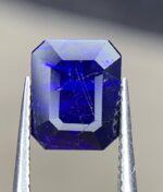 0.80 ct Royal Blue Hauyne Gemstone: Emerald Cut - Image 4