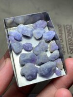 Exceptional Afghan Hackmanite Rough Lot – 72.55 Carats of Natural Crystal Diversity - Image 9