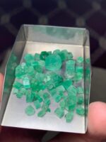37.60ct Panjshir Emerald Rough Lot – Fine Afghan Green in Natural Crystal Form - Image 4