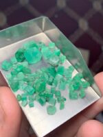 37.60ct Panjshir Emerald Rough Lot – Fine Afghan Green in Natural Crystal Form - Image 5