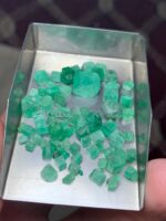 37.60ct Panjshir Emerald Rough Lot – Fine Afghan Green in Natural Crystal Form - Image 6