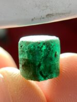 6.00ct Emerald Crystal from Swat: Natural Elegance in Every Facet - Image 5