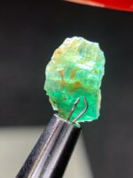 Discovering the Beauty of a 3.40ct Emerald from Afghanistan's Panjshir Valley - Image 5