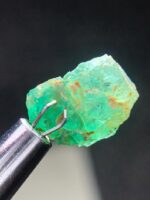 Discovering the Beauty of a 3.40ct Emerald from Afghanistan's Panjshir Valley - Image 8