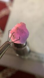 Discover the Beauty of a 17ct Hackmanite Crystal from Afghanistan - Image 3