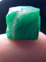 13.80ct Swat Emerald Crystal: Raw Green Beryl - Image 5
