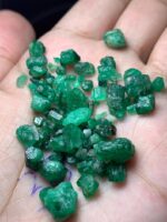 Rare 60.75ct Emerald Rough Lot from Swat – Natural Beauty in 11x7x7 mm - Image 2