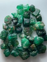 72.05ct Swat Rough Emerald Lot: Vibrant Small Crystals with Authentic Origin (11x8x6mm Avg) - Image 2