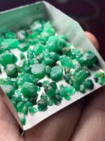 Rare 60.75ct Emerald Rough Lot from Swat – Natural Beauty in 11x7x7 mm - Image 5