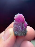 Exploring the 49.90 ct Ruby Specimen from Afghanistan: A Massive Gem of Exceptional Quality - Image 3