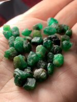 72.05ct Swat Rough Emerald Lot: Vibrant Small Crystals with Authentic Origin (11x8x6mm Avg) - Image 8