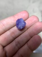 Elegant 15.75ct Hackmanite Crystal from Afghanistan - Image 2
