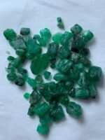52.65ct Swat Emerald Rough Lot – Vivid Green Natural (11x8x6 mm) - Image 2