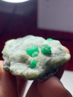 226.60ct Emerald Specimen – A Museum-Grade Crystal with Striking Size and Color - Image 3