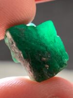 Majestic Green: 18.58ct Emerald Crystal from Swat Valley - Image 5