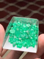 55.94 ct Swat Emerald Rough Lot – Strength, Size, and Natural Character - Image 9