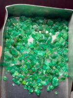 Natural Riches: 33.60ct Lot of Rough Swat Emeralds with Fine Green Color - Image 10