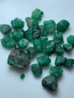 138.75 Carat Swat Emerald Rough Lot – Large Natural Stones (19x15x10mm) - Image 4