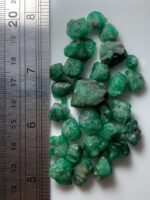 138.75 Carat Swat Emerald Rough Lot – Large Natural Stones (19x15x10mm) - Image 8