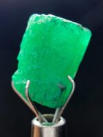8.23ct Swat Emerald Crystal: A Bold Expression of Nature’s Artistry - Image 3