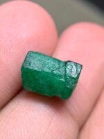 8.23ct Swat Emerald Crystal: A Bold Expression of Nature’s Artistry - Image 9