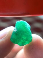 11.01 ct Swat Emerald Crystal – Nature’s Bold Masterpiece - Image 5