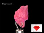 Rare 2.60 ct Rough Hackmanite with Strong Tenebrescent Color Change and Fluorescent from Afghanistan - Image 2
