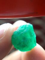 11.01 ct Swat Emerald Crystal – Nature’s Bold Masterpiece - Image 8