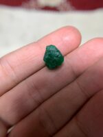 11.01 ct Swat Emerald Crystal – Nature’s Bold Masterpiece - Image 9
