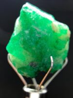 Brilliant 12.37ct Swat Emerald Crystal – A Pristine Gem from Pakistan’s Treasure Valley - Image 3