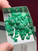 Bold and Brilliant: A 56.71ct Swat Emerald Rough Lot with Serious Presence - Image 4