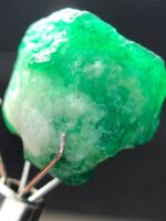 Brilliant 12.37ct Swat Emerald Crystal – A Pristine Gem from Pakistan’s Treasure Valley - Image 6
