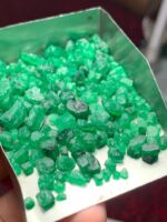 66.50ct Swat Emerald Rough Lot (8x8x6mm): Small-Sized Natural Crystals with Vivid Green Color - Image 8