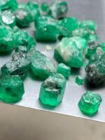 133.75 ct Emerald Rough Lot from Swat – A Collector-Grade - Image 3
