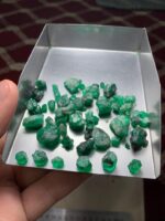 133.75 ct Emerald Rough Lot from Swat – A Collector-Grade - Image 4