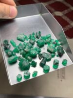 133.75 ct Emerald Rough Lot from Swat – A Collector-Grade - Image 5