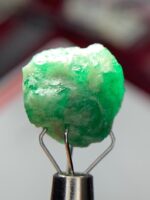 8.83ct Swat Emerald Crystal – A Striking Natural Giant from Pakistan - Image 7