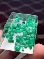 A Rare Gem: 45.30 Carat Rough Swat Emerald - Image 10