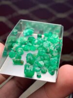 A Rare Gem: 45.30 Carat Rough Swat Emerald - Image 4
