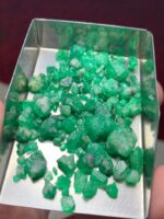 Refined Rough: A 52.51ct Swat Emerald Lot with Substance & Style - Image 8