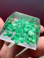 Refined Rough: A 52.51ct Swat Emerald Lot with Substance & Style - Image 9