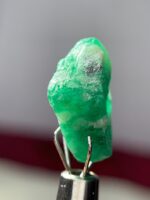 Powerful Presence: 9.200 ct Swat Emerald Crystal with Bold Natural Color - Image 8