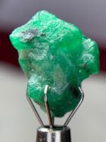 9.095 ct Swat Emerald Crystal – Untreated Gemstone, Pakistan - Image 4