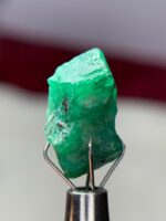 9.095 ct Swat Emerald Crystal – Untreated Gemstone, Pakistan - Image 7