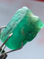 Earth-Grown Elegance: 6.05ct Emerald Crystal from Swat - Image 6