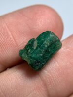 Earth-Grown Elegance: 6.05ct Emerald Crystal from Swat - Image 8