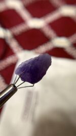 13.85 ct Afghan Hackmanite Crystal with Balanced Structure and Rare Light Reaction - Image 2