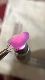 13.85 ct Afghan Hackmanite Crystal with Balanced Structure and Rare Light Reaction - Image 3