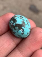 Striking Afghan Turquoise: A 29.87 ct Cabochon Gem - Image 2